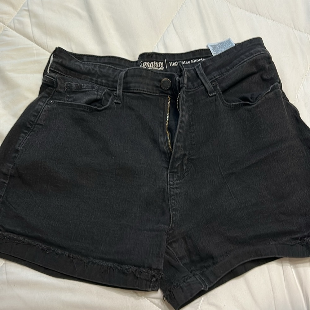 Levi signature shorts